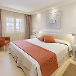 Ambassador 3*